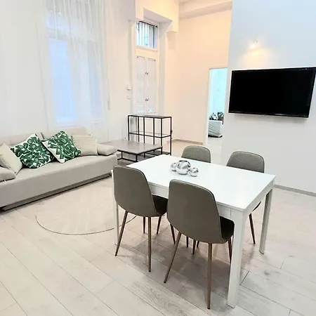 Liszt Apartment With Garage Available - Symphony 2 Budapest Exterior photo